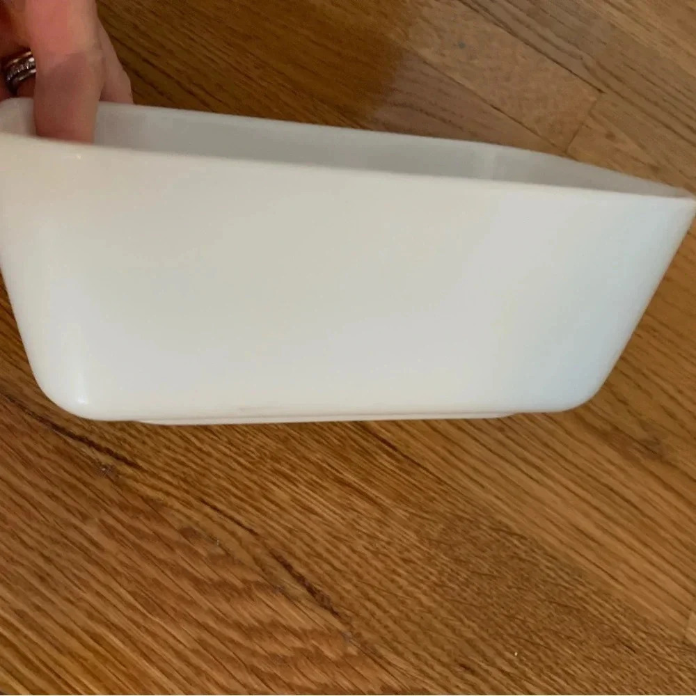 Vintage Amish Butterprint PYREX Baking Dish Made in USA - Picture 2 of 5